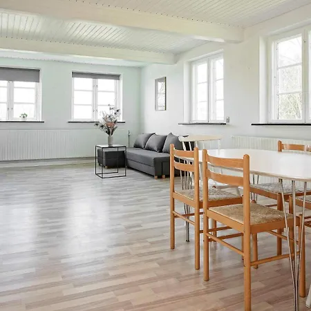 Hotel Aakirkeby Xlv 3*